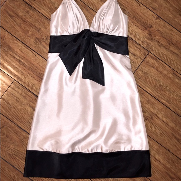 White House Black Market Dresses & Skirts - Ivory/Black Silk Dress